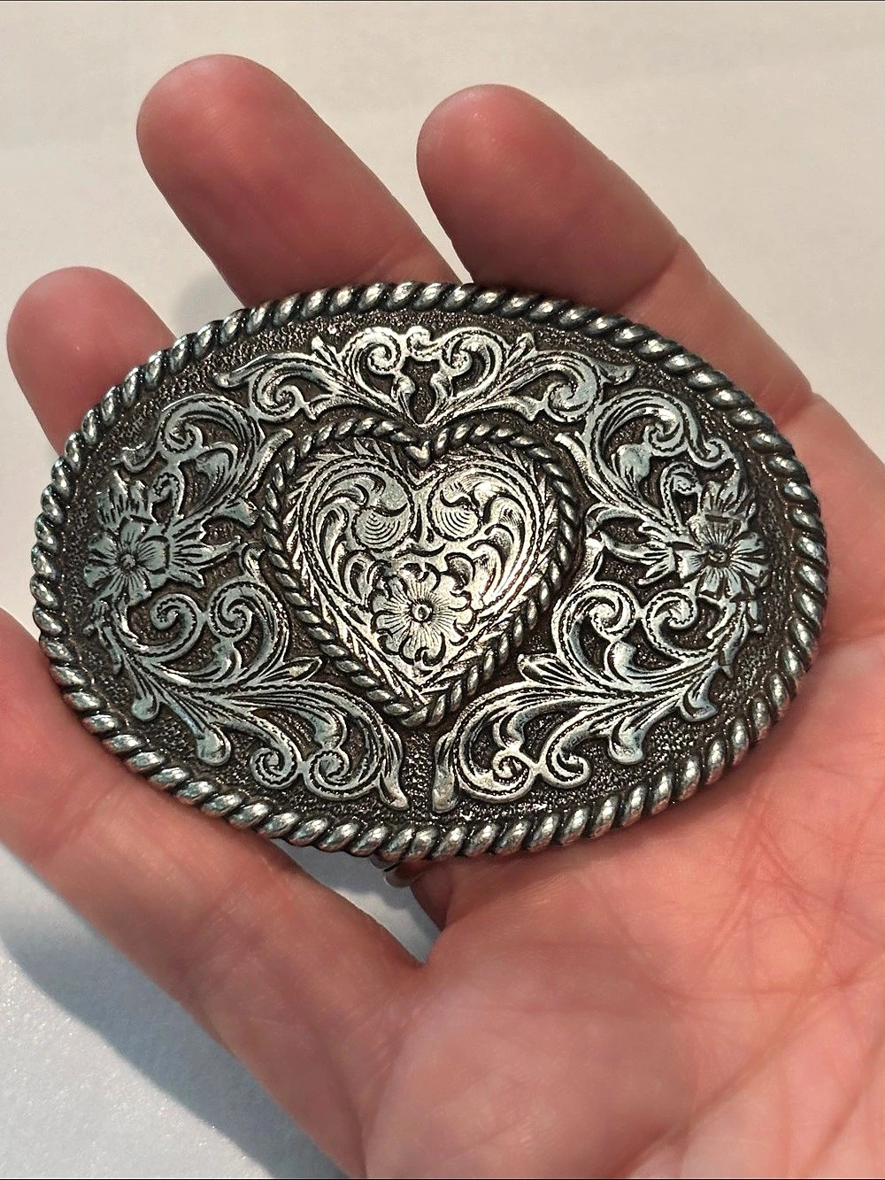 Engraved Heart and Floral Western Belt Buckle in Silver